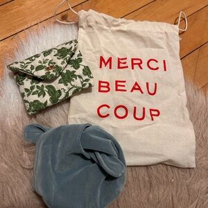 Merci Beaucoup Drawstring Bag with Accessories